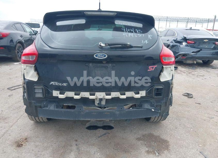 Photo 17 of 2016 Ford Focus ST (VIN 1FADP3L98GL309948)