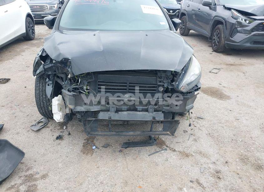 Photo 6 of 2016 Ford Focus ST (VIN 1FADP3L98GL309948)