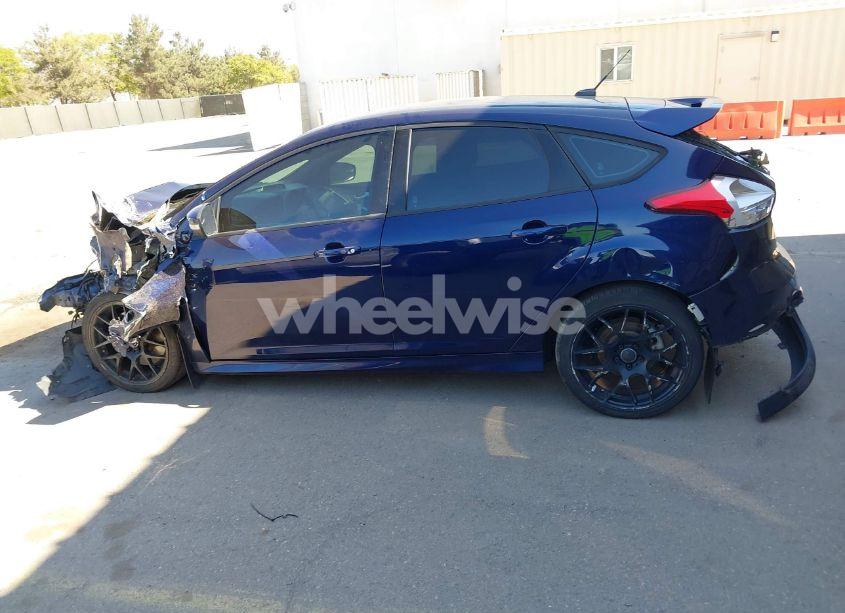 Photo 14 of 2016 Ford Focus ST (VIN 1FADP3L98GL324837)