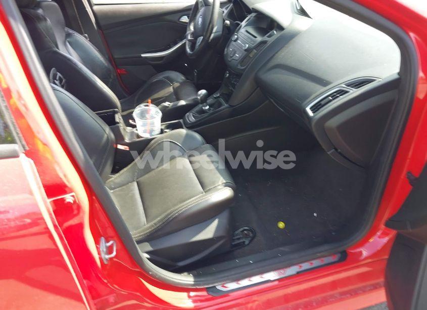 Photo 5 of 2016 Ford Focus ST (VIN 1FADP3L98GL357272)