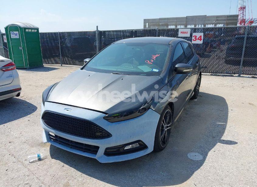 Photo 6 of 2016 Ford Focus ST (VIN 1FADP3L98GL374380)
