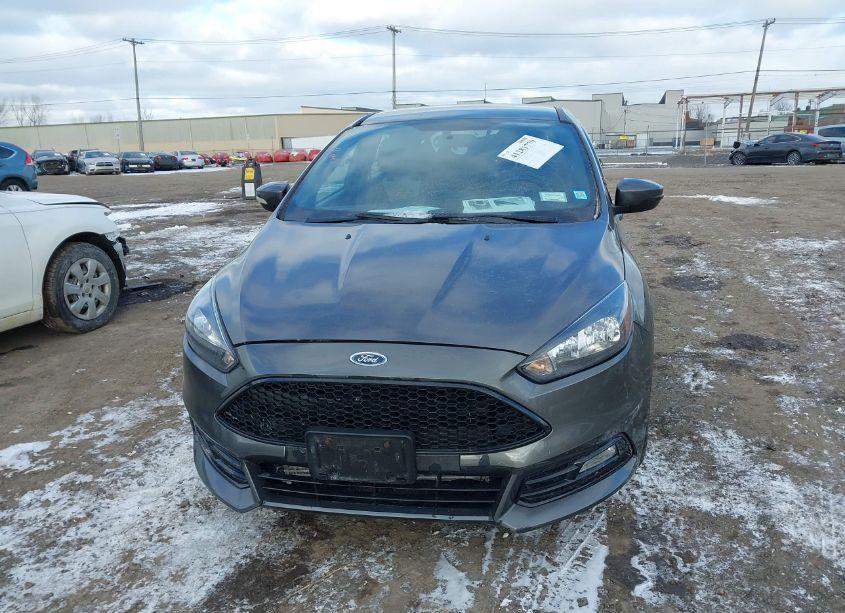 Photo 12 of 2017 Ford Focus ST (VIN 1FADP3L98HL269632)