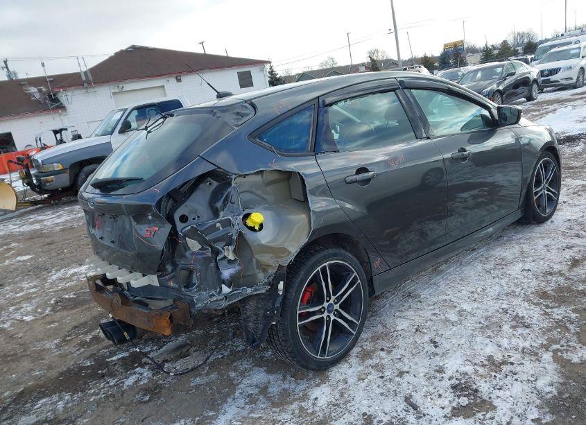 Photo 4 of 2017 Ford Focus ST (VIN 1FADP3L98HL269632)