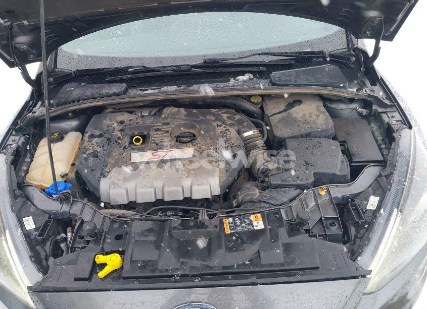 Photo 10 of 2017 Ford Focus ST (VIN 1FADP3L98HL303455)