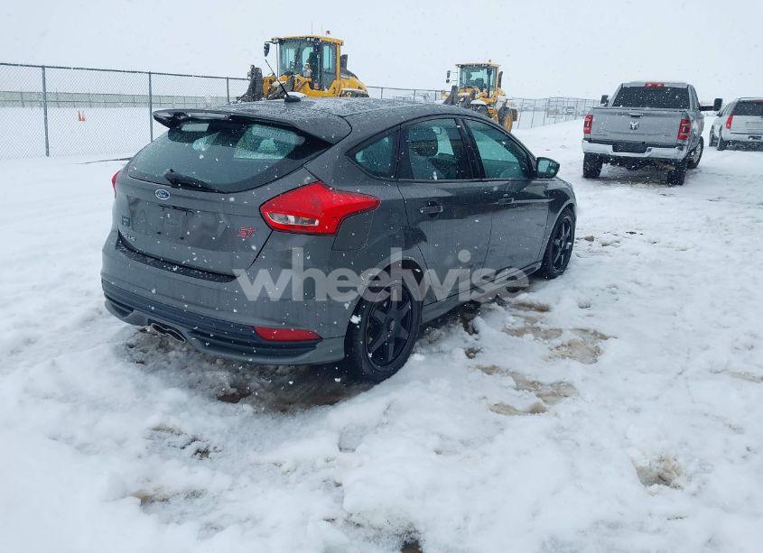 Photo 4 of 2017 Ford Focus ST (VIN 1FADP3L98HL303455)