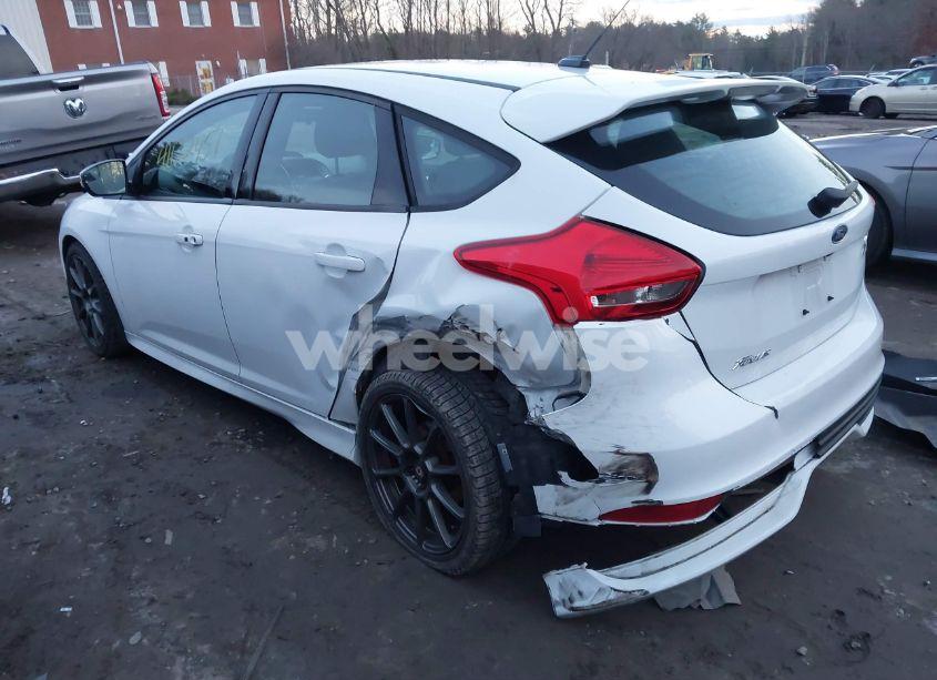 Photo 3 of 2018 Ford Focus ST (VIN 1FADP3L98JL242405)