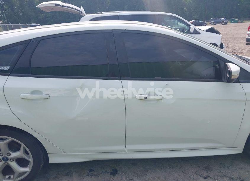 Photo 14 of 2014 Ford Focus ST (VIN 1FADP3L99EL311771)