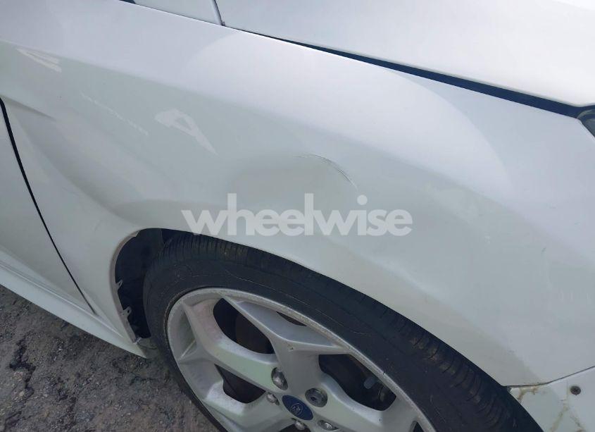 Photo 19 of 2014 Ford Focus ST (VIN 1FADP3L99EL311771)