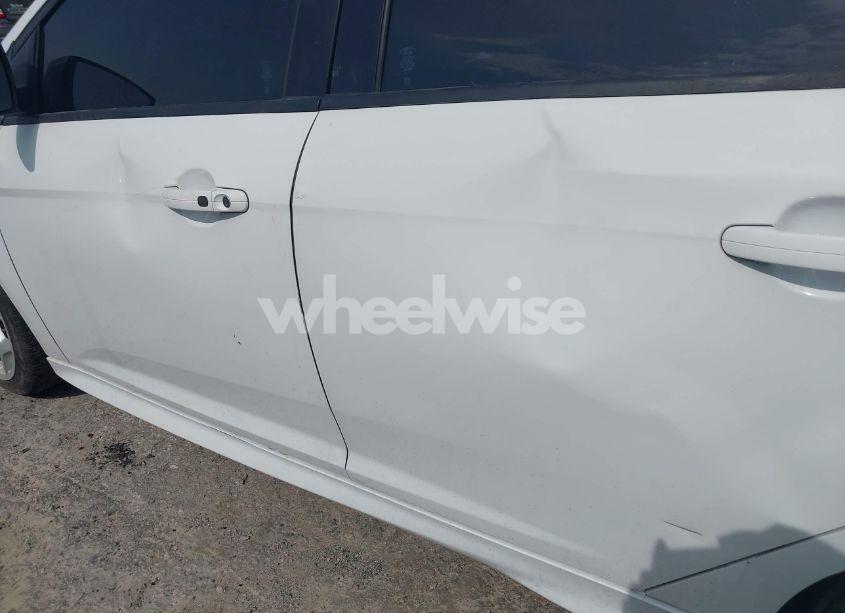 Photo 22 of 2014 Ford Focus ST (VIN 1FADP3L99EL311771)