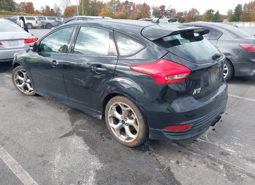 Photo 3 of 2015 Ford Focus ST (VIN 1FADP3L99FL286288)