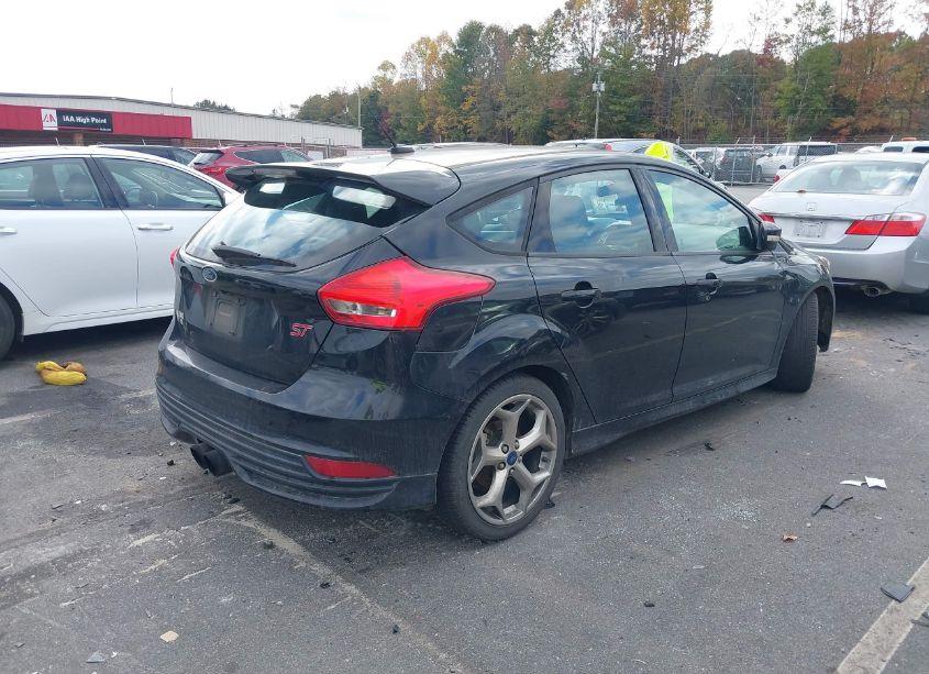 Photo 4 of 2015 Ford Focus ST (VIN 1FADP3L99FL286288)