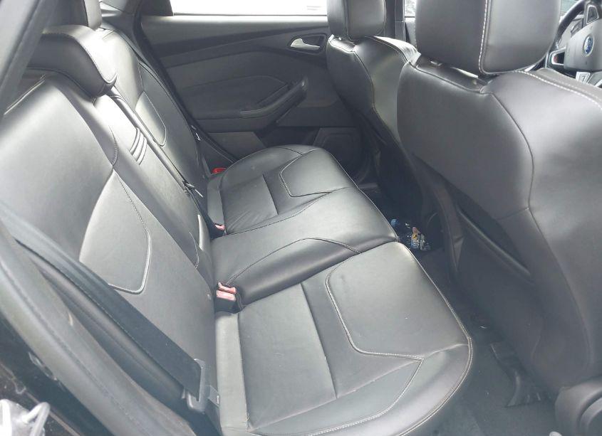 Photo 8 of 2015 Ford Focus ST (VIN 1FADP3L99FL286288)