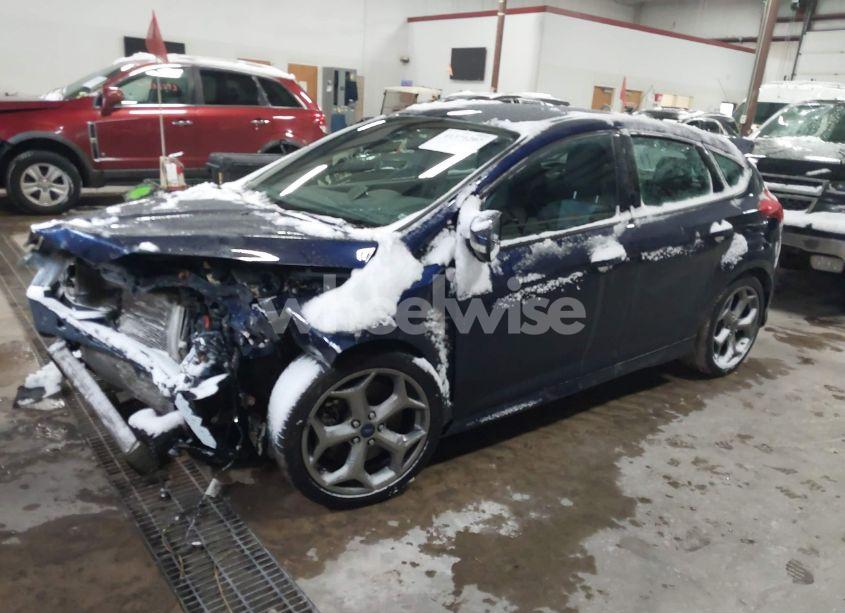 Photo 2 of 2016 Ford Focus ST (VIN 1FADP3L99GL383010)