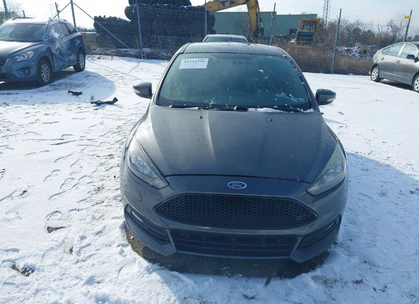 Photo 12 of 2017 Ford Focus ST (VIN 1FADP3L99HL324816)