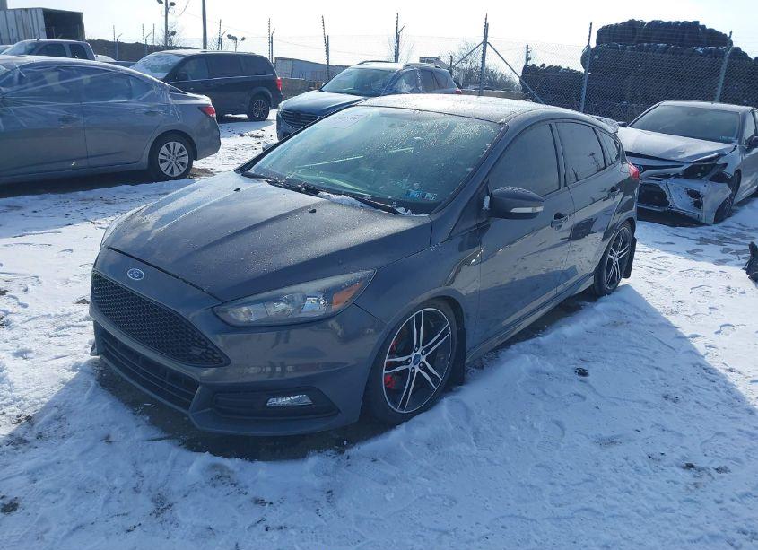 Photo 2 of 2017 Ford Focus ST (VIN 1FADP3L99HL324816)