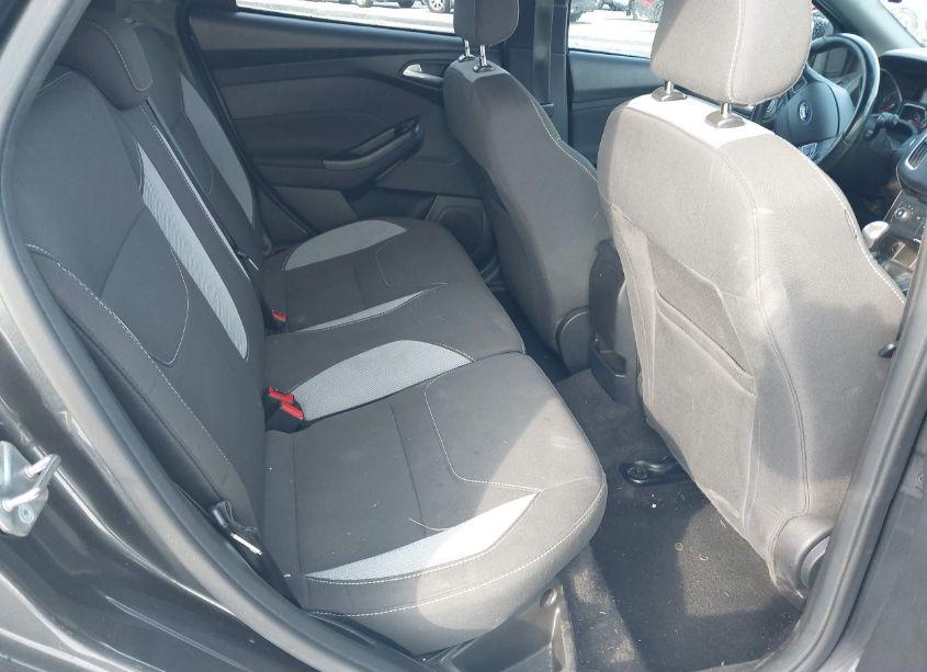 Photo 8 of 2017 Ford Focus ST (VIN 1FADP3L99HL324816)