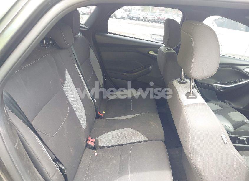 Photo 8 of 2018 Ford Focus ST (VIN 1FADP3L99JL243272)