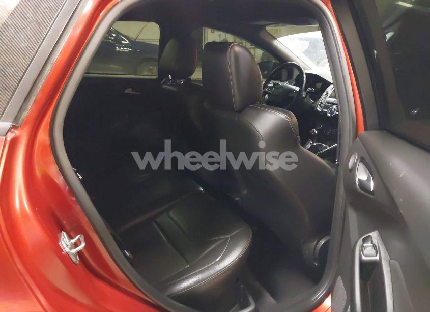 Photo 8 of 2018 Ford Focus ST (VIN 1FADP3L99JL306466)