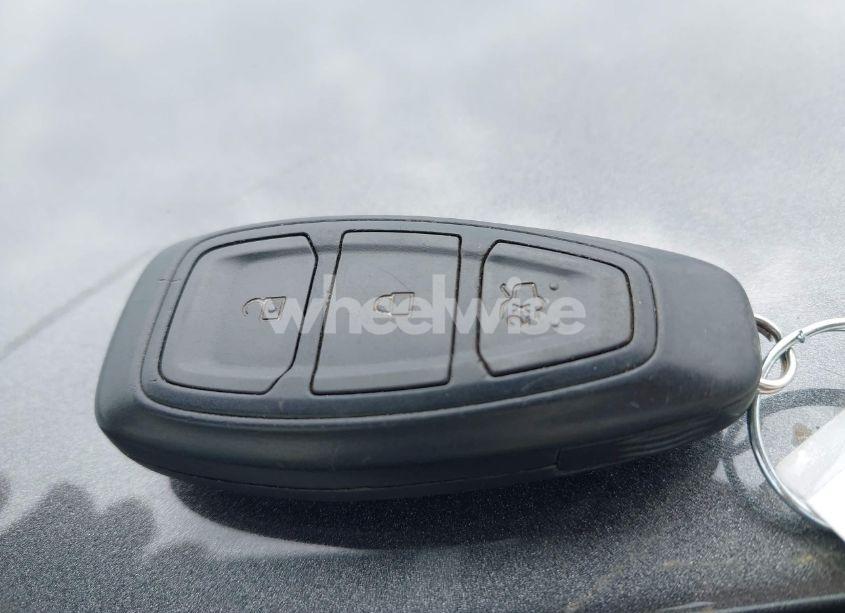 Photo 11 of 2018 Ford Focus ST (VIN 1FADP3L99JL329844)