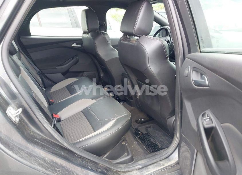 Photo 8 of 2018 Ford Focus ST (VIN 1FADP3L99JL329844)