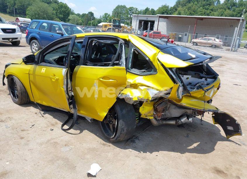 Photo 3 of 2013 Ford Focus ST (VIN 1FADP3L9XDL242927)