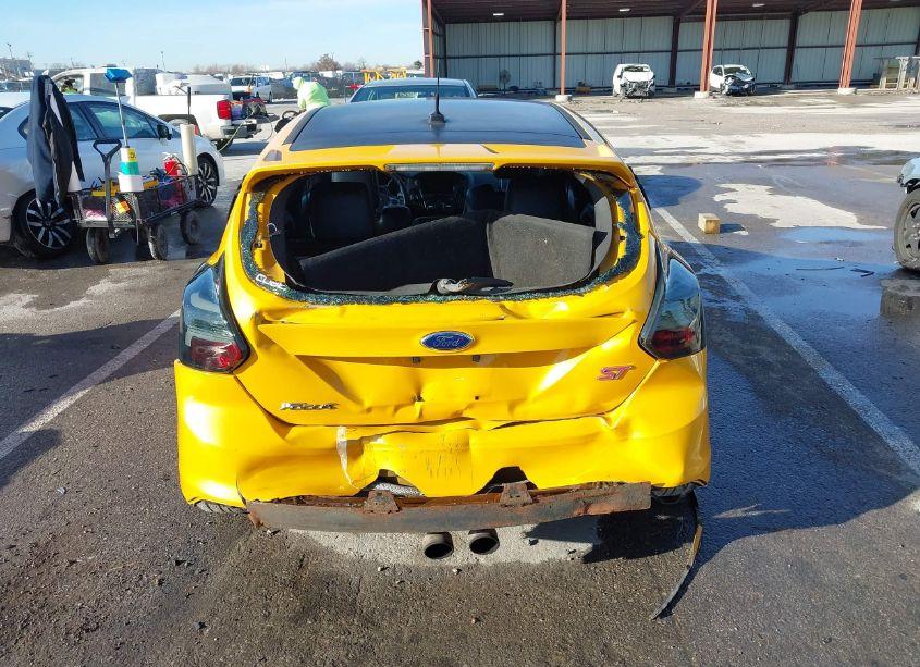 Photo 16 of 2013 Ford Focus ST (VIN 1FADP3L9XDL364655)