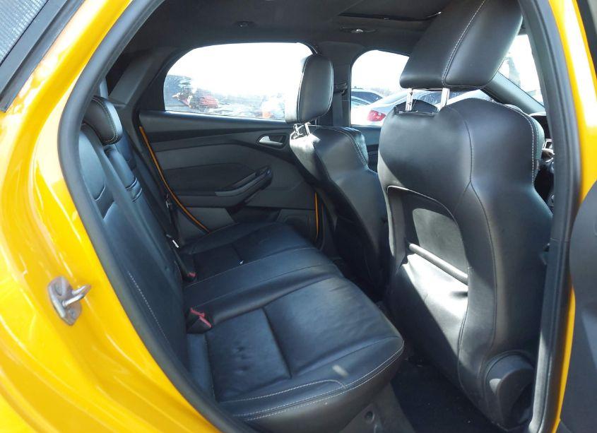 Photo 8 of 2013 Ford Focus ST (VIN 1FADP3L9XDL364655)