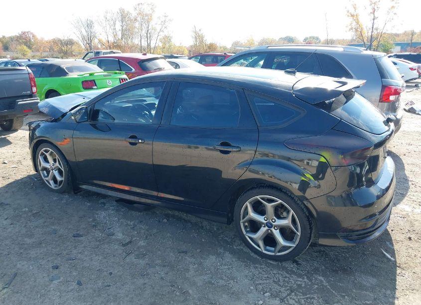 Photo 13 of 2015 Ford Focus ST (VIN 1FADP3L9XFL268320)