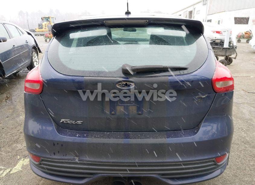 Photo 16 of 2016 Ford Focus ST (VIN 1FADP3L9XGL224674)