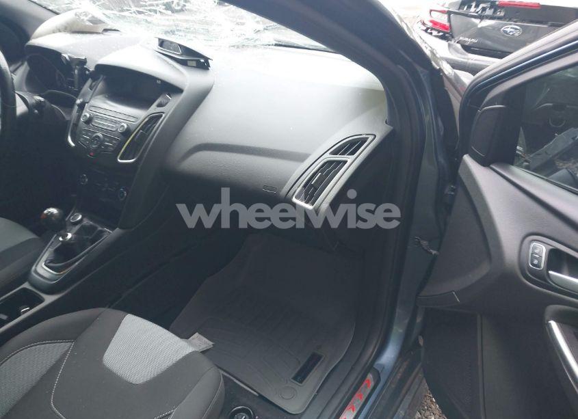 Photo 5 of 2018 Ford Focus ST (VIN 1FADP3L9XJL228182)