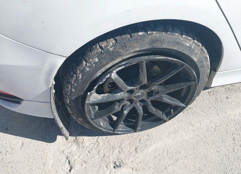 Photo 21 of 2018 Ford Focus ST (VIN 1FADP3L9XJL230286)