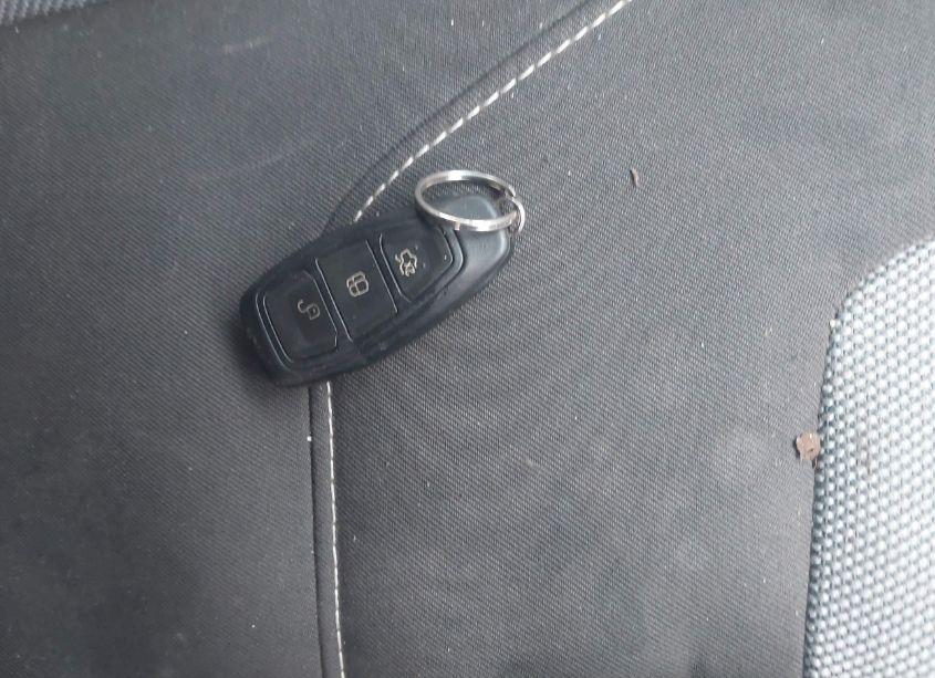 Photo 11 of 2018 Ford Focus ST (VIN 1FADP3L9XJL292089)