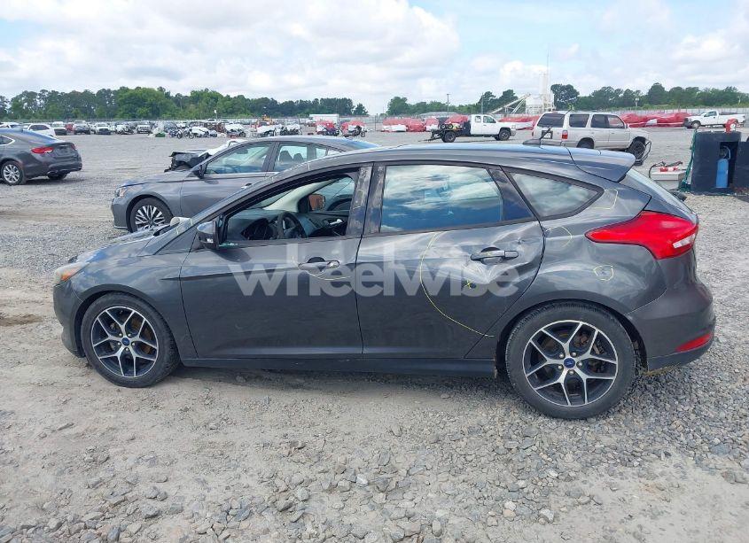 Photo 14 of 2017 Ford Focus SEL (VIN 1FADP3M21HL264595)