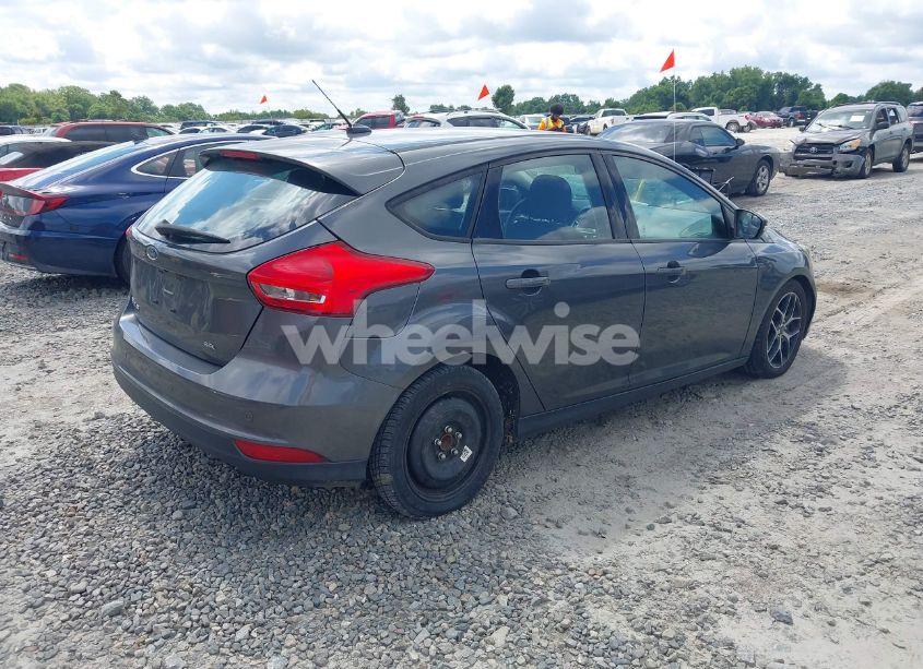 Photo 4 of 2017 Ford Focus SEL (VIN 1FADP3M21HL264595)