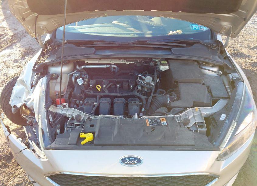 Photo 10 of 2017 Ford Focus SEL (VIN 1FADP3M21HL313018)