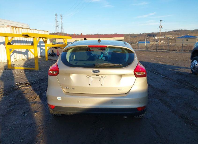 Photo 16 of 2017 Ford Focus SEL (VIN 1FADP3M21HL313018)