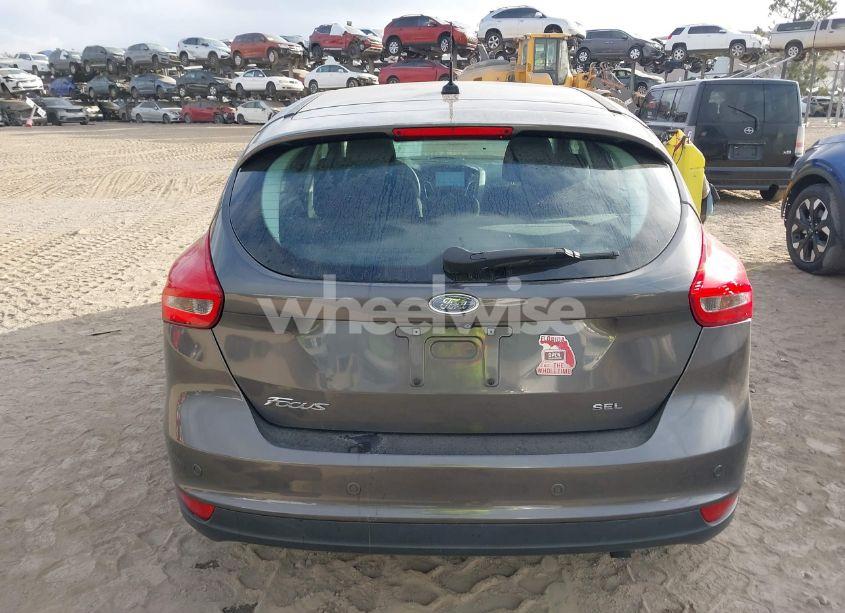 Photo 16 of 2017 Ford Focus SEL (VIN 1FADP3M21HL337948)