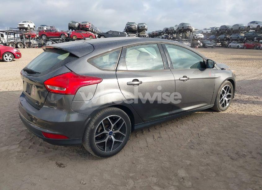 Photo 4 of 2017 Ford Focus SEL (VIN 1FADP3M21HL337948)