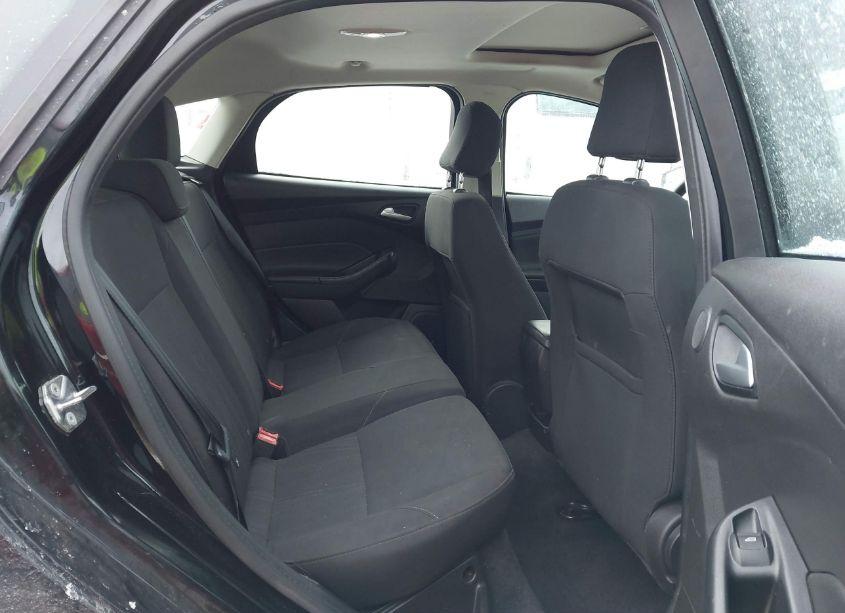 Photo 8 of 2017 Ford Focus SEL (VIN 1FADP3M22HL222002)