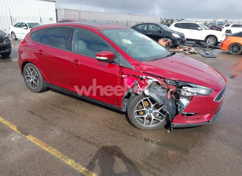 2017 Ford Focus SEL (VIN 1FADP3M22HL309978) main photo