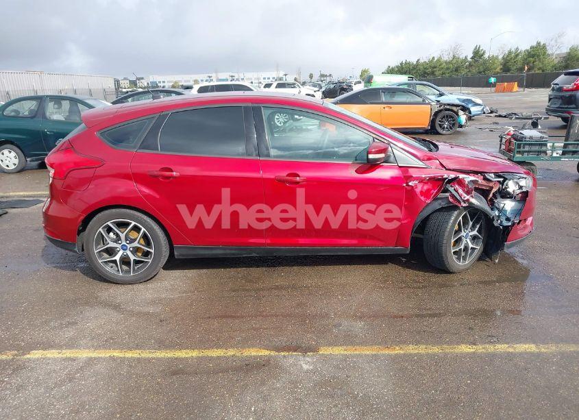 Photo 14 of 2017 Ford Focus SEL (VIN 1FADP3M22HL309978)