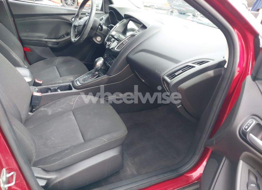 Photo 5 of 2017 Ford Focus SEL (VIN 1FADP3M22HL309978)