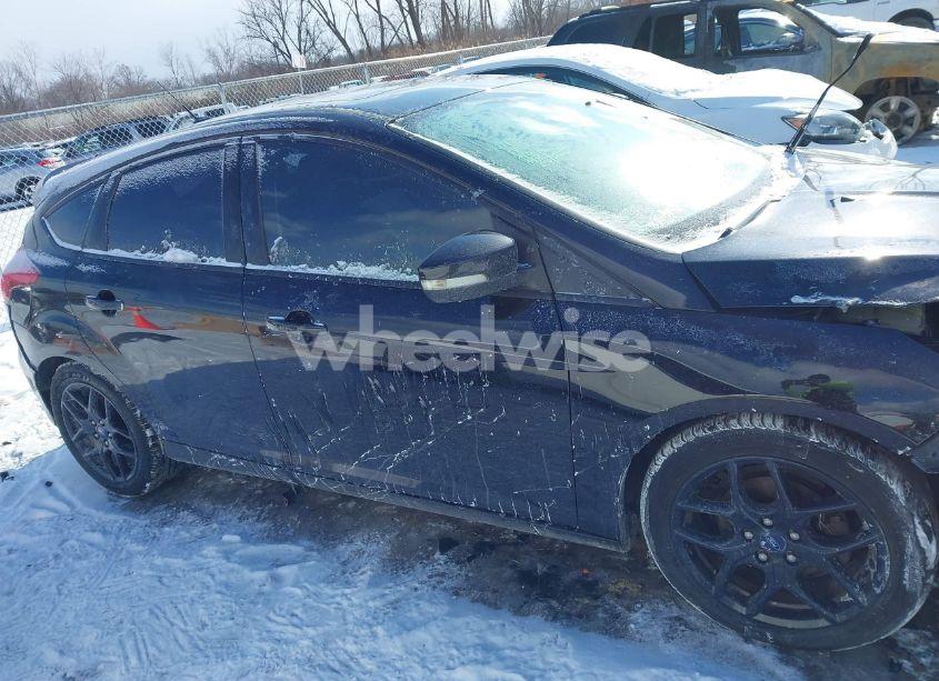 Photo 14 of 2017 Ford Focus SEL (VIN 1FADP3M22HL321242)