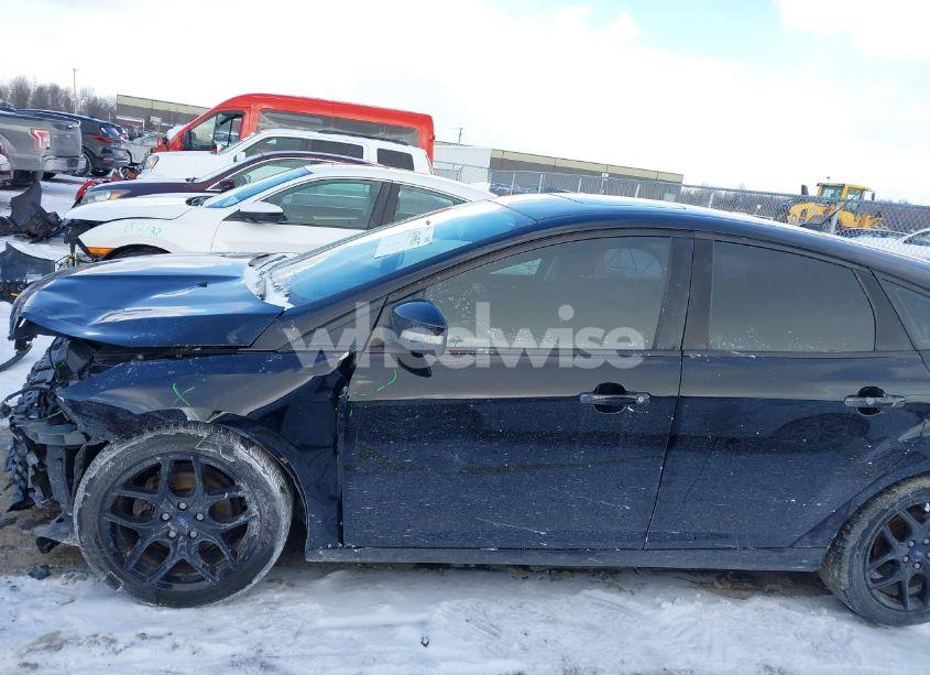 Photo 15 of 2017 Ford Focus SEL (VIN 1FADP3M22HL321242)