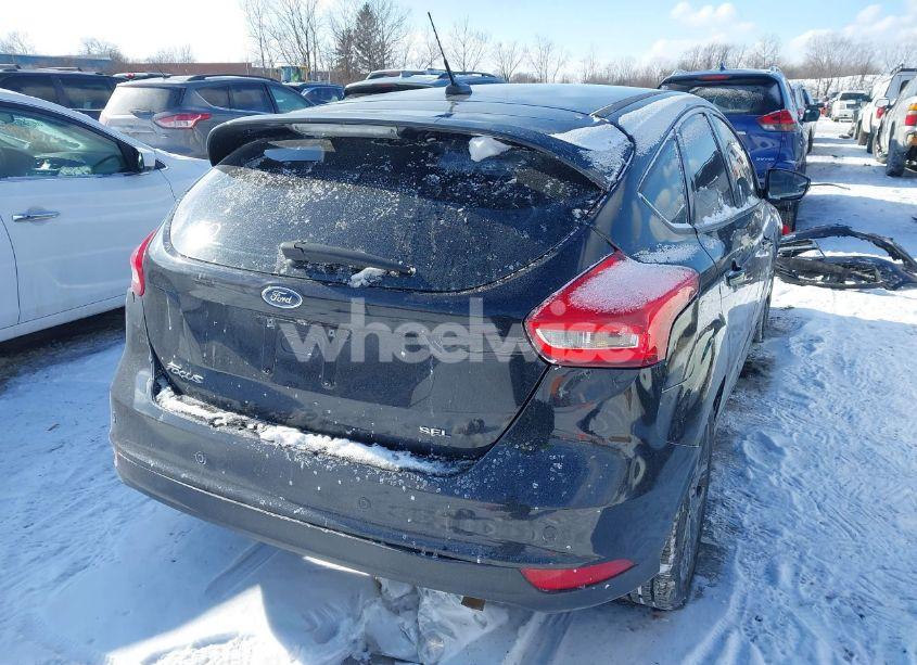 Photo 4 of 2017 Ford Focus SEL (VIN 1FADP3M22HL321242)