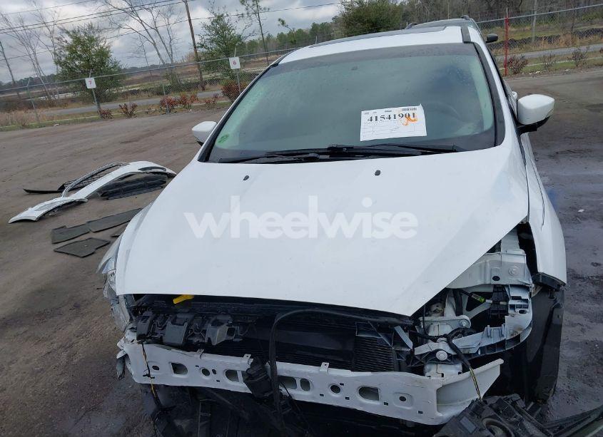 Photo 13 of 2018 Ford Focus SEL (VIN 1FADP3M22JL234527)