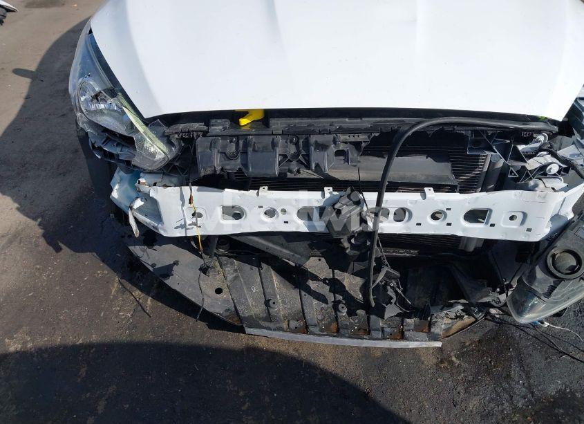 Photo 6 of 2018 Ford Focus SEL (VIN 1FADP3M22JL234527)