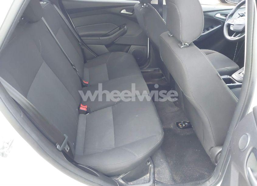 Photo 8 of 2018 Ford Focus SEL (VIN 1FADP3M22JL234527)