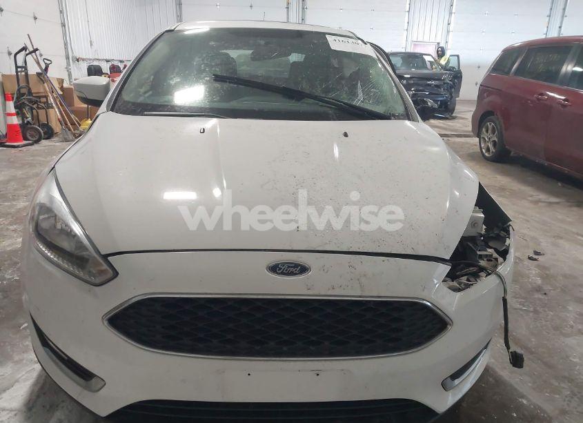 Photo 12 of 2018 Ford Focus SEL (VIN 1FADP3M23JL221625)