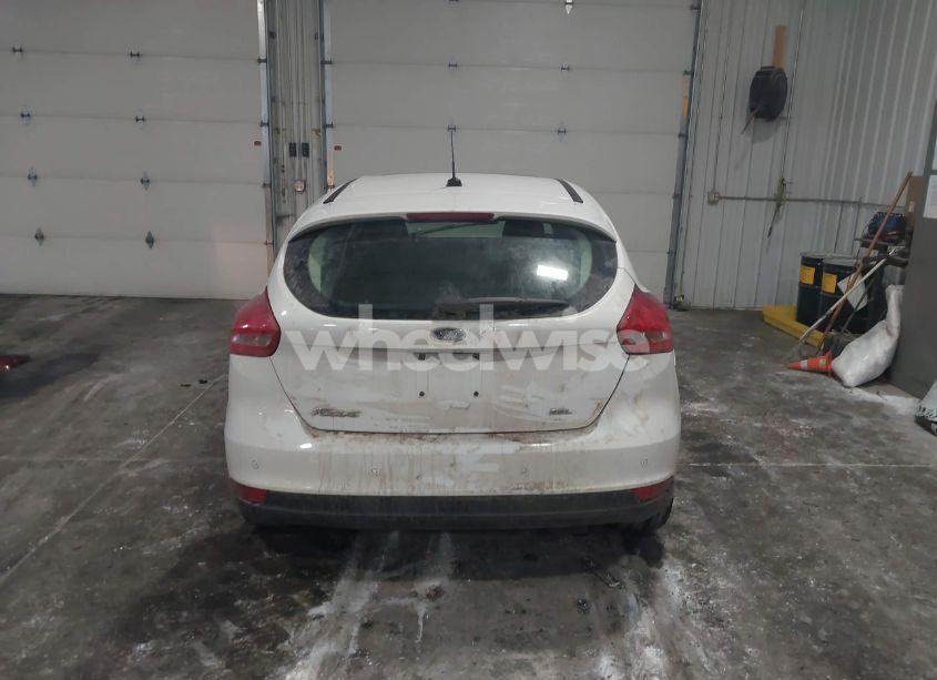 Photo 16 of 2018 Ford Focus SEL (VIN 1FADP3M23JL221625)